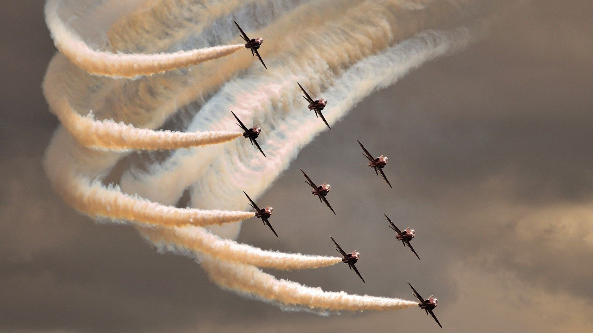 爱游戏娱乐平台-三人短传小组打出连续突破，三人短传小组打出连续突破的球员