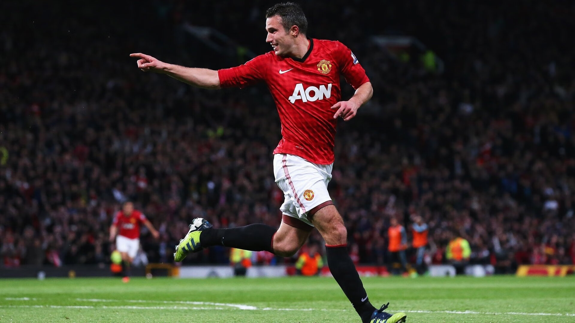 “亚戈·卡尔曼的强硬防守与精准脚法,推动阿根廷美洲狮队迎接未来挑战”