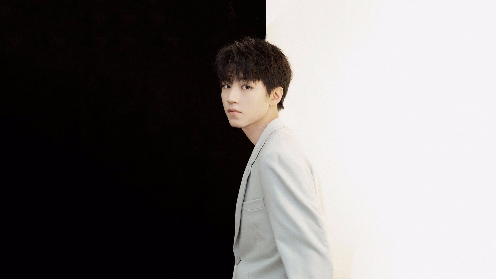 意甲教练战术板首次曝光，意甲教练年薪排行